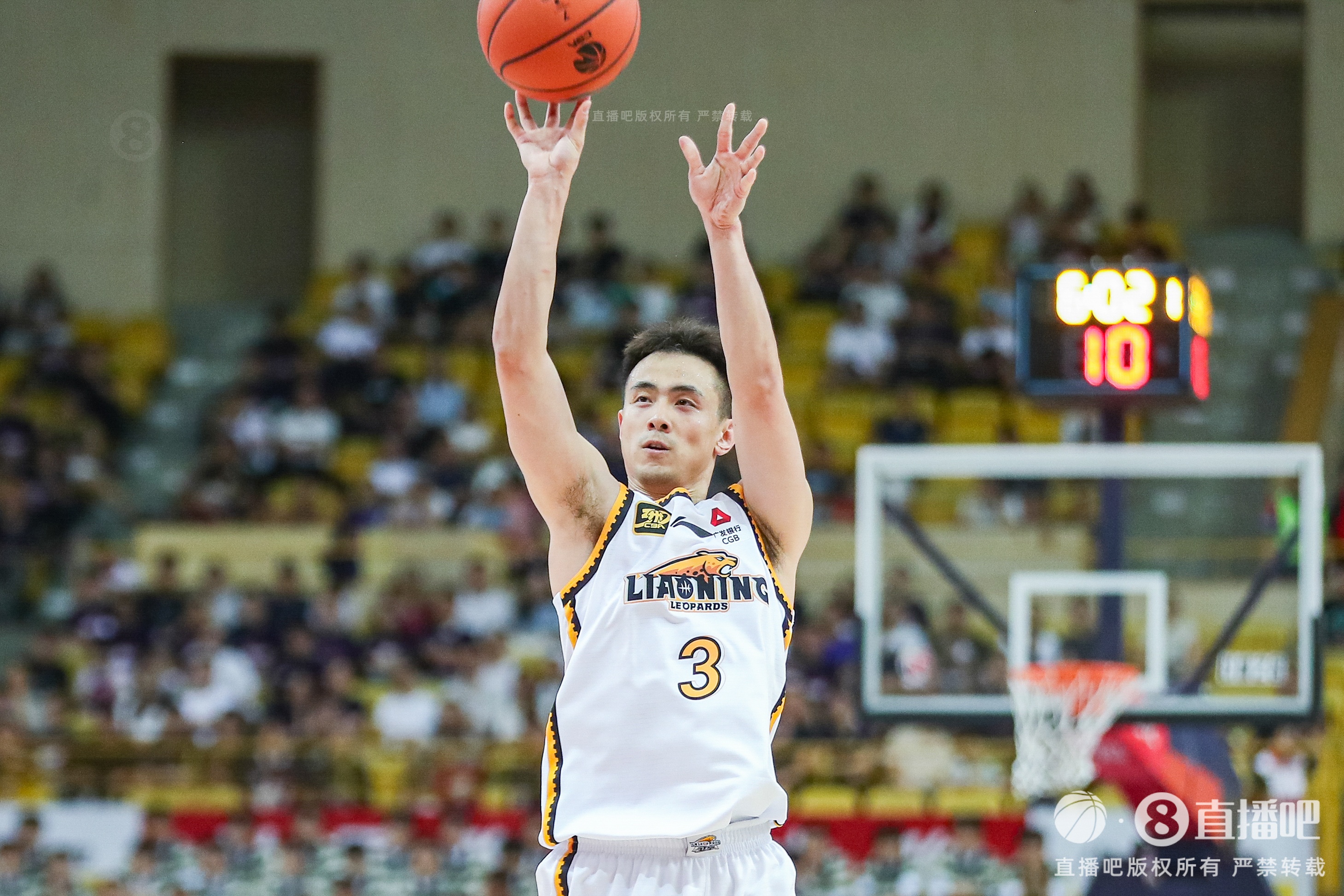 华体会登录入口-CBA常规赛第15轮里程碑：赵继伟开启第13季 张宁出场数升队史第7